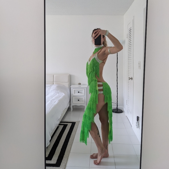 Stunning Green Competition Latin Dance Dress - Picture 5 of 12